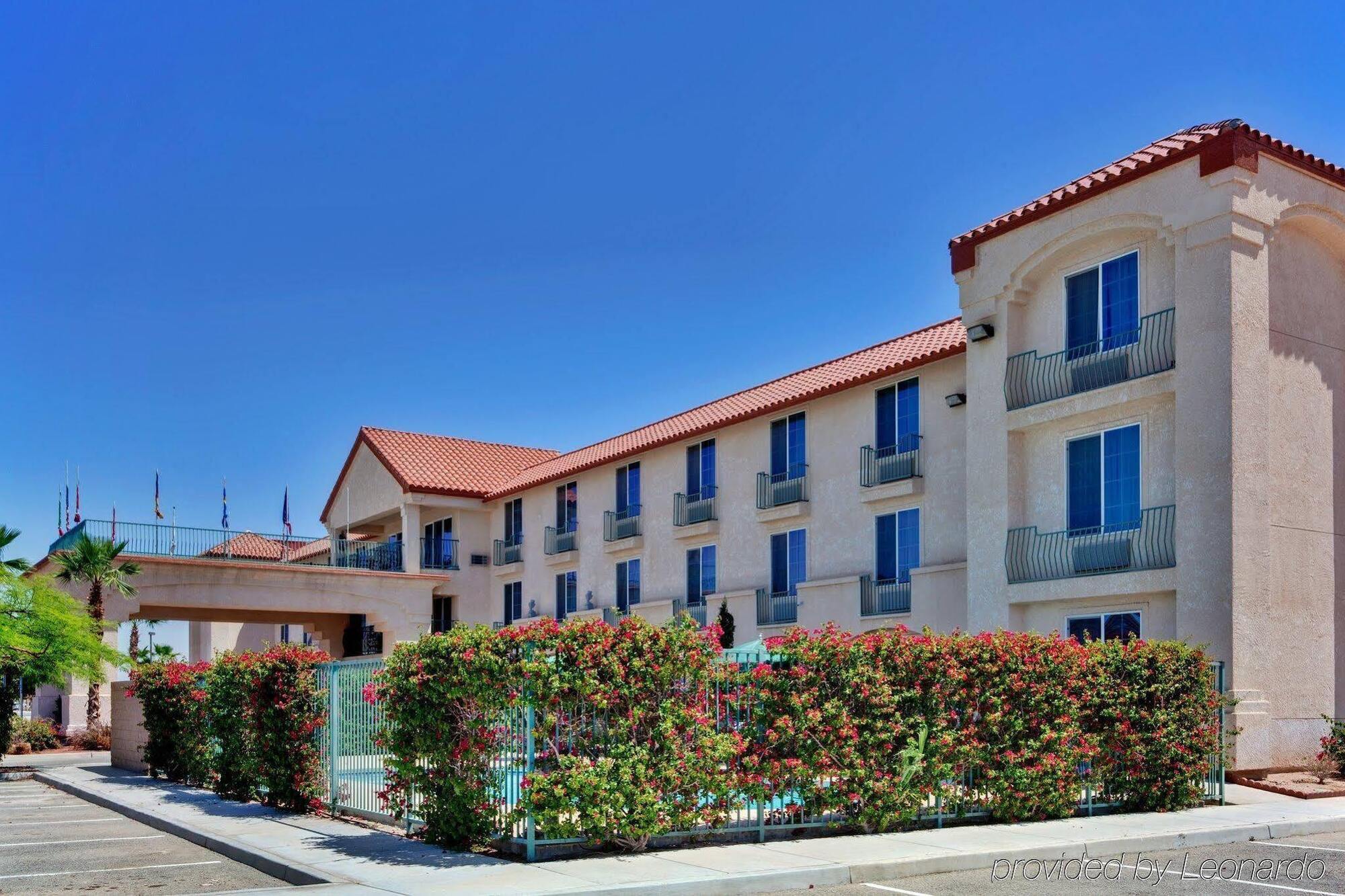 Holiday Inn Express Calexico, An Ihg Hotel Екстер'єр фото